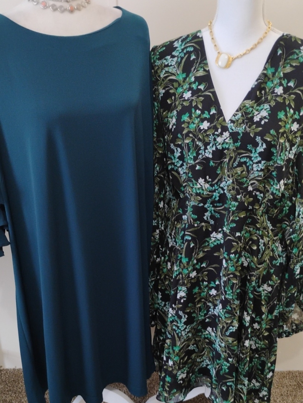 City Chic & Gabby Skye Dresses - Picture 6 of 8
